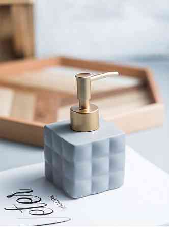 Дозатор для рідкого мила керамічний, диспенсер мила для ванної кумнати та кухні Сірий Кам'янець-Подільський