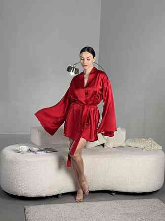 Женский короткий халат на запах с широким рукавом из шелка армани Красный, 48/50 Одесса