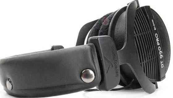 Студийные: Beyerdynamic DT 990 PRO 80 и 250 ом. Киев