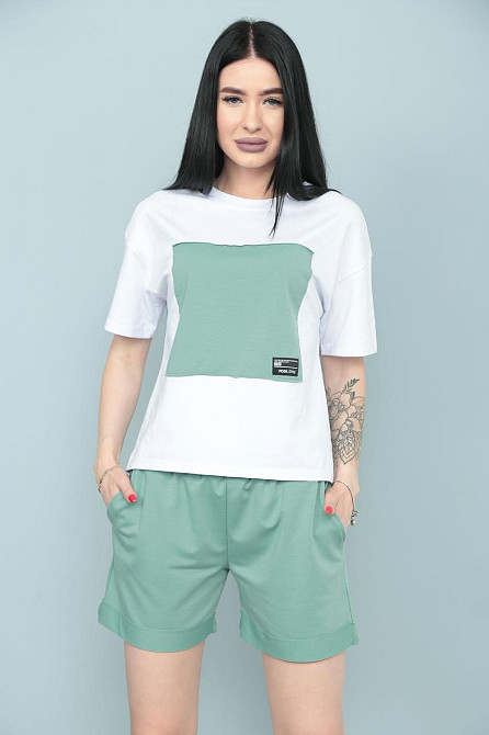 Двокольоровий костюм з шортами "Numb" оптом | Норма | Розпродаж моделі Фісташковий, 46-48 Київ - фото 1