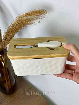 Сирниця керамічна з дерев'яною кришкою й ножем "White 2" 17*10.5*8 см Київ