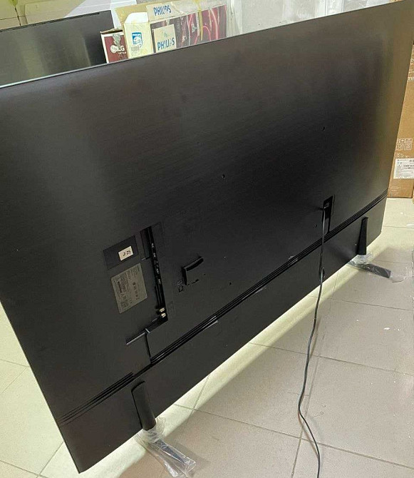 Телевизор Безрамный: 65