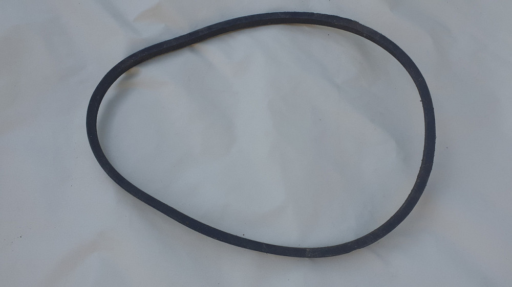 Ремень гладкий вентиляторный 16х11-1400. ЮМЗ-6, Д-65. СССР. Харьков - изображение 1