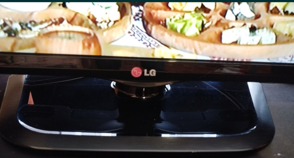 Телевизор LG 32