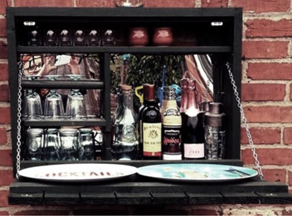 Настенный бар 