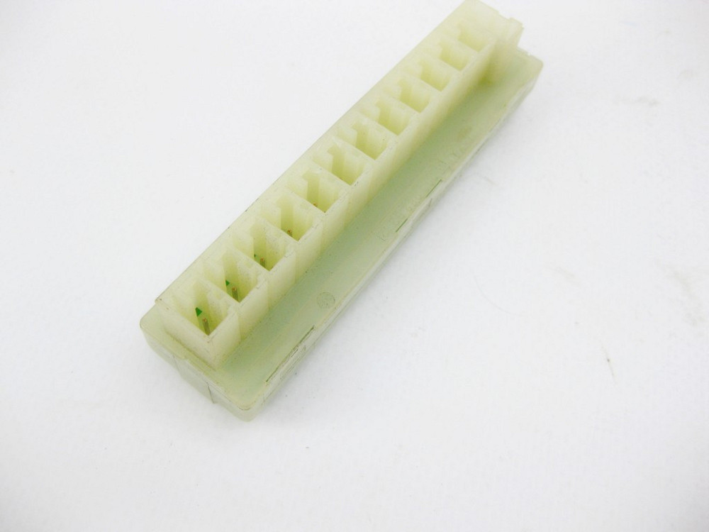 Mercedes-Benz  R172A0009820212 Розподільник потенціалів CAN C-Class Coupe С205 C-Class W205 C-class Estate S205 C-Class Cabrio A205 E-class W213 E-cla Одесса - изображение 6