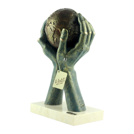 Статуетка ANGLADA Світ в твоїх руках, бронза Рівне