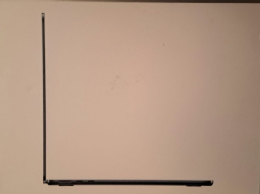 Ноутбук: MacBook Air 13 