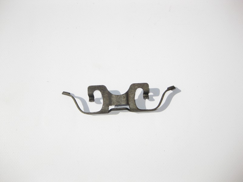 Mercedes-Benz  A0009937807 Утримуюча скоба - пружина скоби заднього гальмівного супорта C-Class W205 GLC X253 Одесса - изображение 1