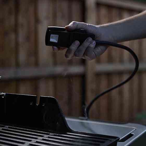 Гибкий фонарь для гриля Weber Works Flex Light 3400518 Код: 013083 Ровно