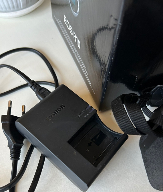 Фотоаппарат: Canon R10 body , в хорошем состоянии! Харьков - изображение 1