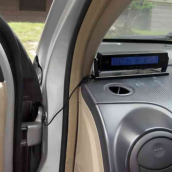 Автомобільний годинник з датчиком температури та вольтметром VST-7013V Київ