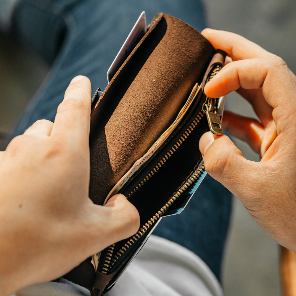 Клатч чоловічий шкіряний Лонгер Коричневий стильний на кнопках 20х10 см з відділеннями для купюр, карт та монетMasterSem Київ - фото 7