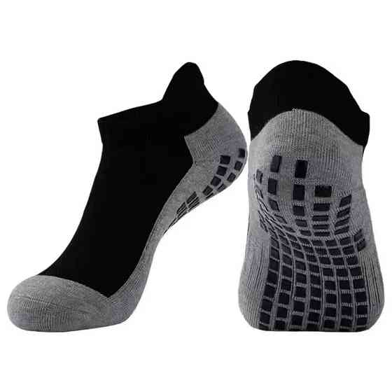 Носки короткие с антискользящим покрытием на подошве CZST-322 черные,размер L Каменец-Подольский