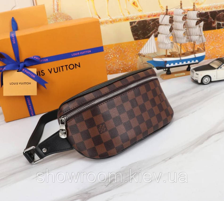 Женская сумка на грудь 