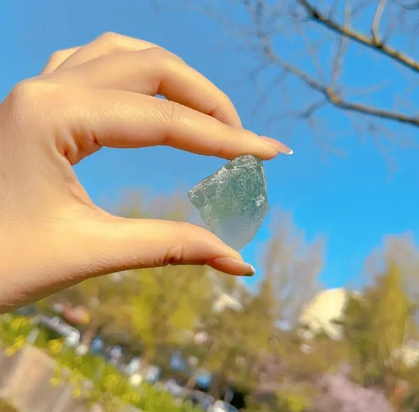 Натуральний кристал флюориту, 3.5-4 см Необроблені кристали флюориту. 1шт. Напівдорогоцінне каміння. Київ - фото 4