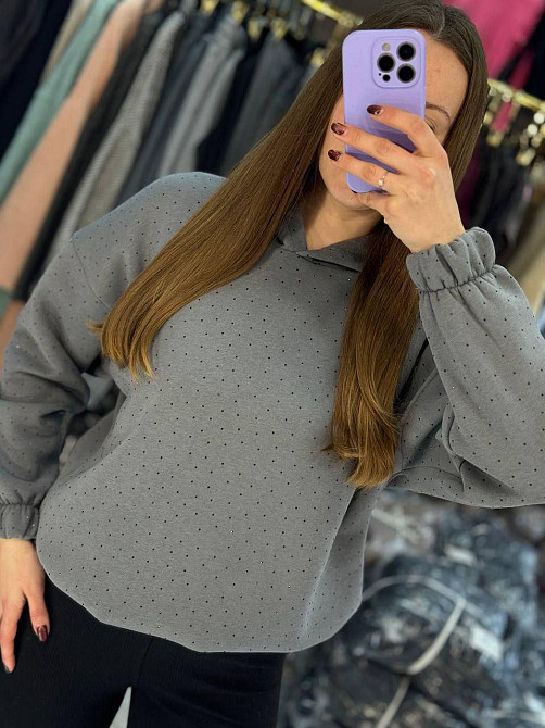 Женский утепленный блестящий худи со стразами трехнитка на флисе Одесса - изображение 1