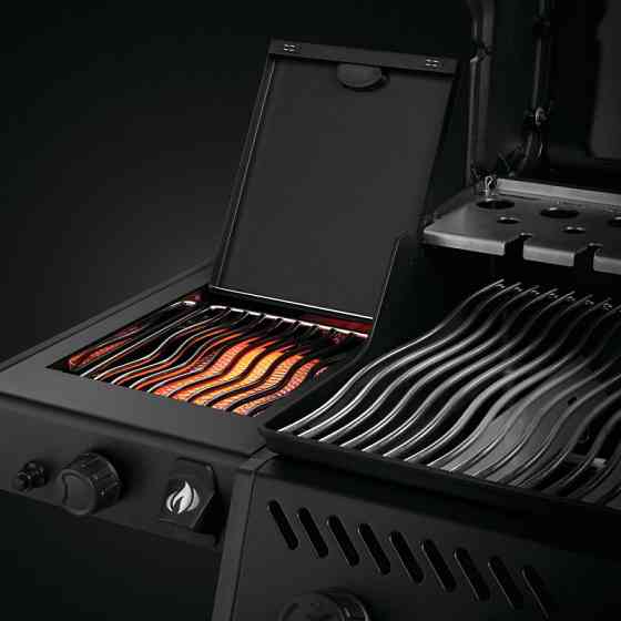 Газовый гриль Freestyle 425 с боковой горелкой SIZZLE ZONE и дверцей, черный мат F425DSIBPK-RU-PHM Код: 010721 Ровно