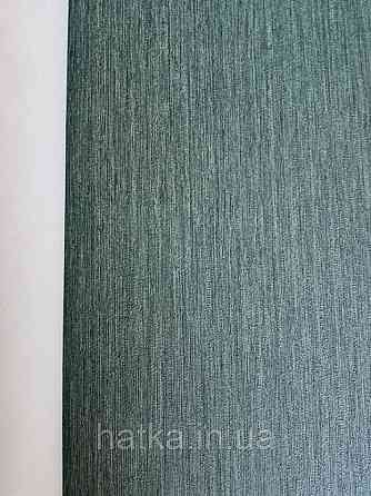 Шпалери вінілові Decoprint Breeze 0.53х10 м однотонні структурні тонка смужка під тканина темно зелені Київ