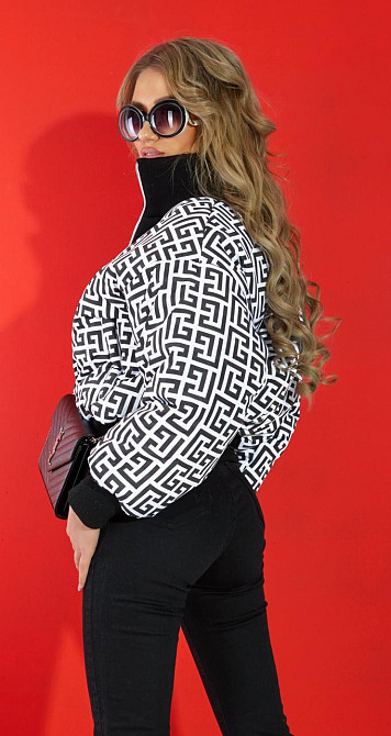 Коротка об'ємна куртка (42) Київ - фото 4