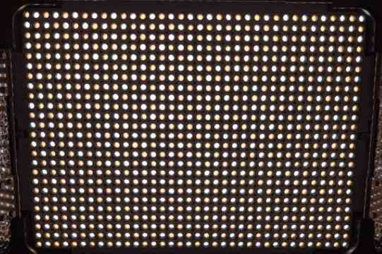 Свет: LED Лампа Yongnuo YN9000 + Софт Бокс и Соты ! Киев