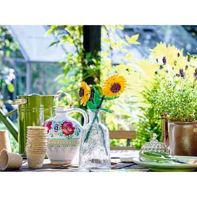 Конструктор LEGO Iconic Соняшники (40524) Вінниця