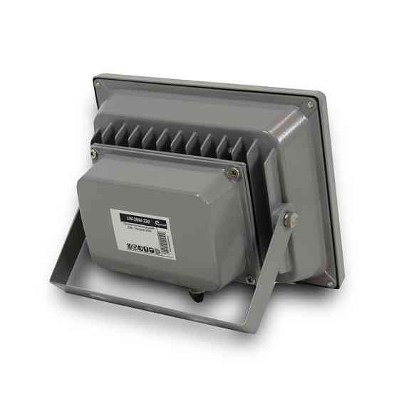 LED-прожектор Lightwell LW-20W-220 Киев