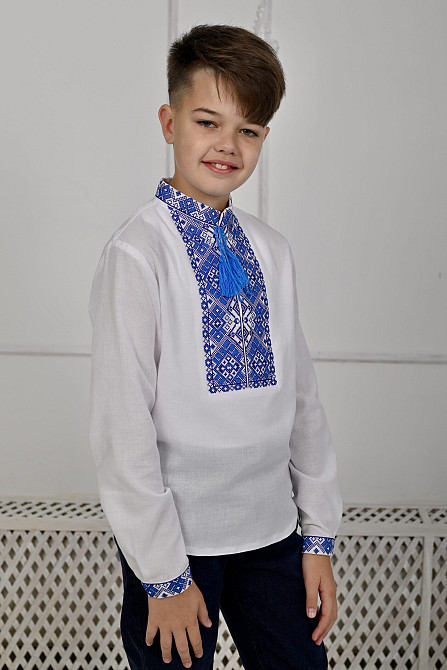 Вышиванка для мальчика Августин с синим орнаментом. Сумы - изображение 1