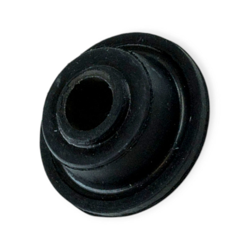 Втулка Москвич 2141 збоку стабілізатора Мукачево - фото 1