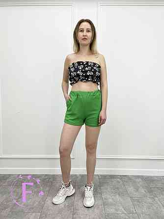 Летний женский топ с рюшами «Ruffie» 46, В квітку, Чорний Киев