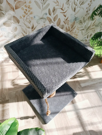 Кігтеточка з лежанкою для кота 2 в 1, дряпка для котів 61×40×40 см з джутовим канатом Київ