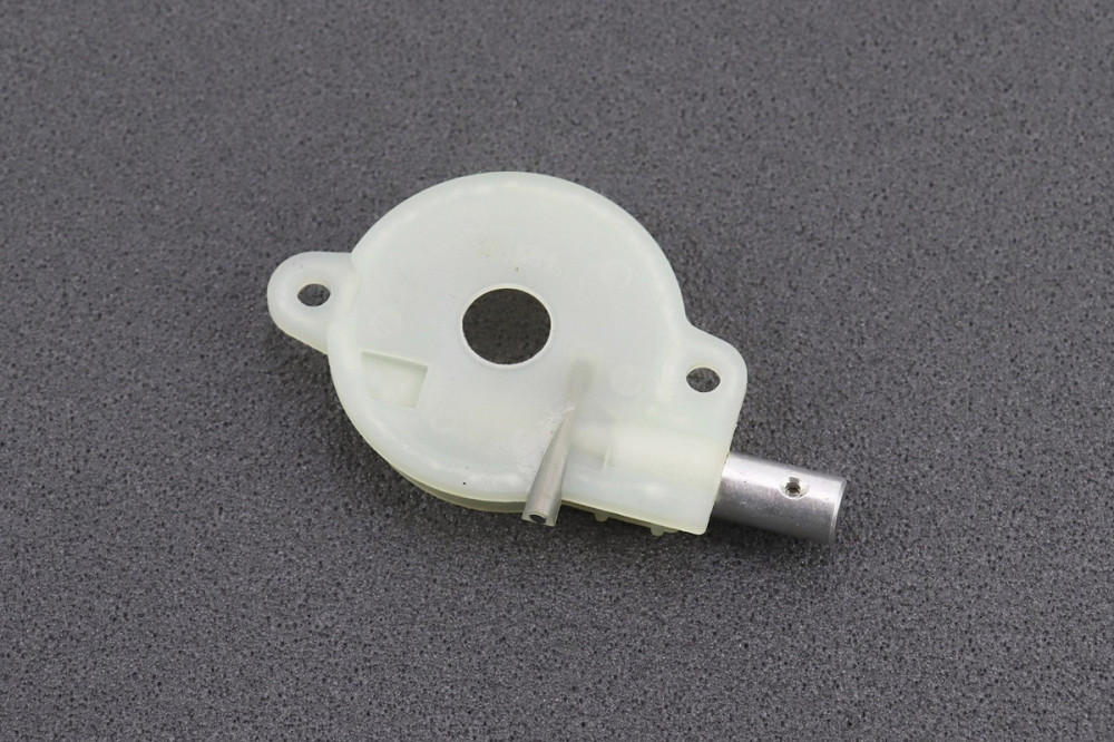 Насос масляний Husqvarna-137/142, пластикова шестерня вала Киев - изображение 2