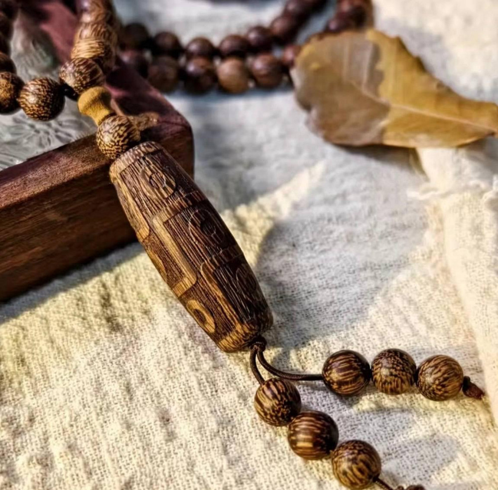 Молитвенные бусы из агарового дерева 108 бусин – деревянные четки для медитации и молитвы Киев - изображение 4