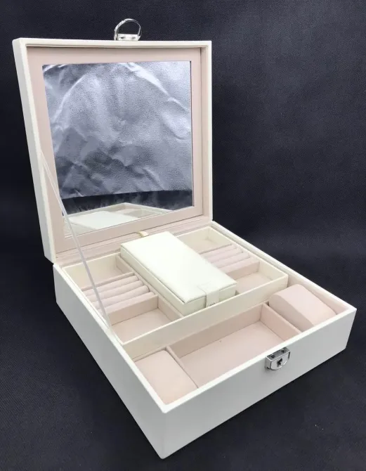 Шкатулка для украшений стеганая с большим откидывающимся зеркалом маленькая шкатулка внутри цвет слоновая кост Коломия - фото 4