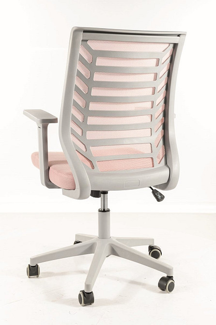 Крісло поворотне Q-320 рожеве Киев - изображение 4