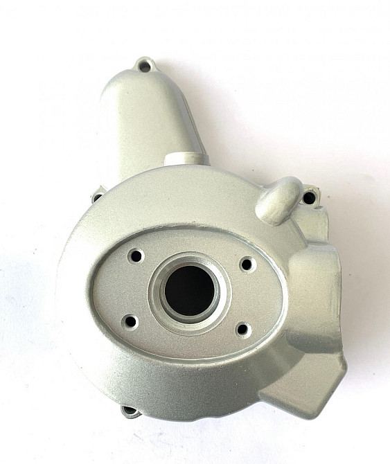 Кришка генератора (ліва) Active (152FMH) (під генератор 5+1) KOMATCU Київ - фото 1