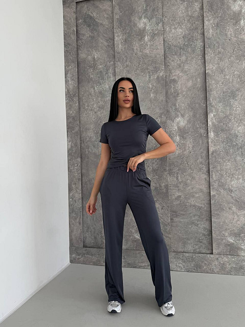 Женский базовый костюм тройка: лонгслив, футболка и штаны микродайвинг Графит Одесса - изображение 6