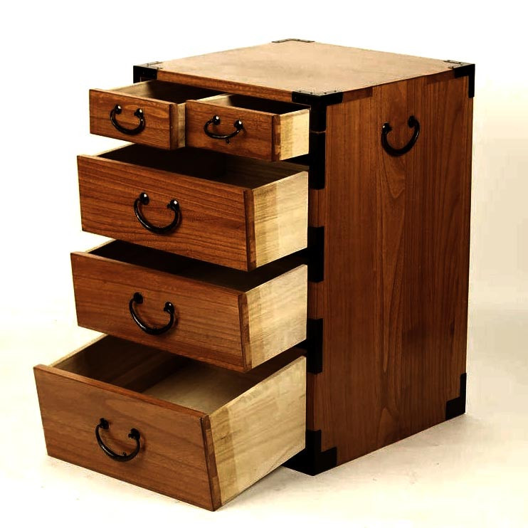 Комод тансу 