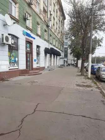 Здам магазин\послуги з новим ремонтом. Яворницького 74. Червона лінія з окремим входом. Роскішний ремонт, ідеально під магазин. Дніпро
