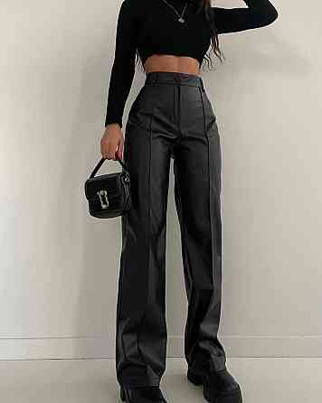 Женские базовые брюки на высокой посадке из эко-кожи Черный, 44/46 Одесса