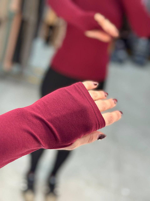 Женский базовый трикотажный лонгслив из вискозы Бордо, 42/44 Одесса - изображение 2