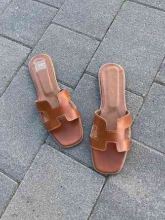 Notta bene Модні шльопанці жіночі з натуральної шкіри коричневі на низькому ходу Notta bene TS- Коломыя