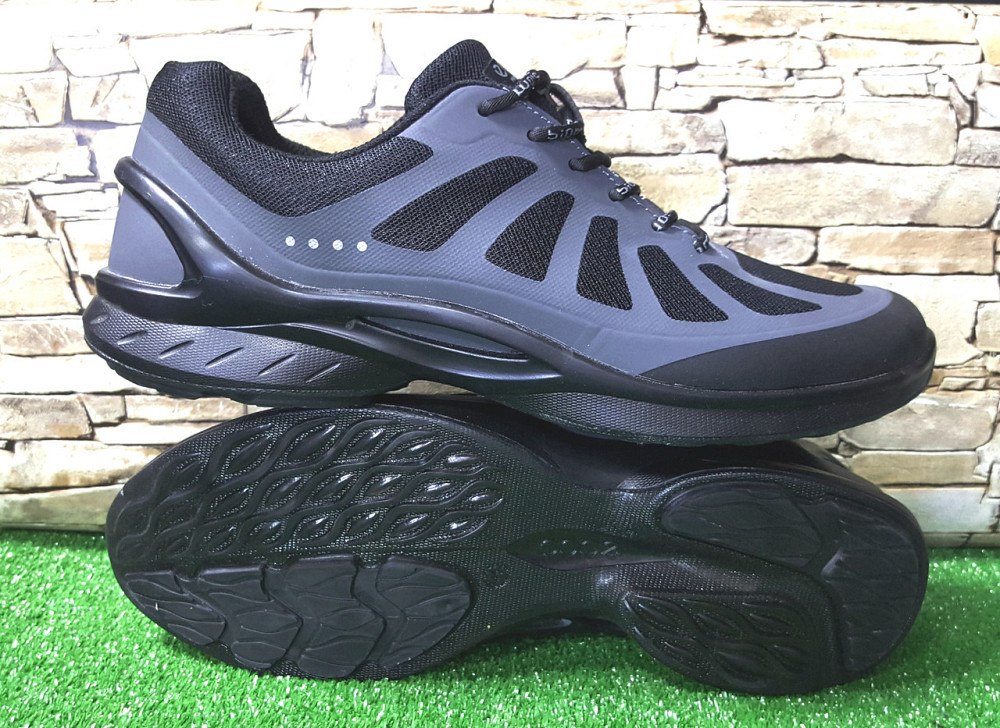 Мужские оригинальные кроссовки,производство Таиланд  p.45-(28,5см) Киев - изображение 1