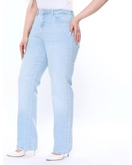 Женские классические светло-голубые джинсы батал деним 42 Одесса - изображение 4