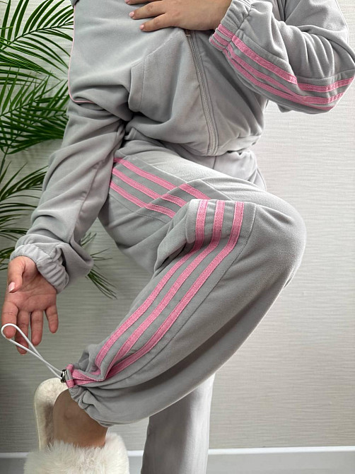 Жіночий стильний велюровий-плюшевий костюм двійка. Сірий, 46/48 Одеса - фото 2