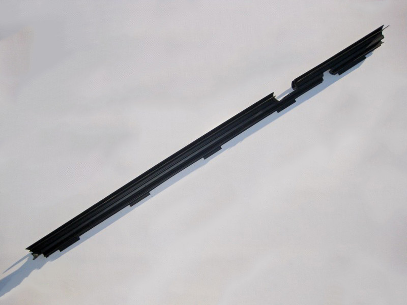 Mercedes-Benz  A2057350465 Внутрішня планка ущільнювача під скло задніх правих дверей C-Class W205 Одеса - фото 2