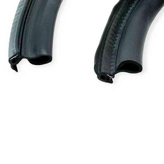 Уплотнитель двери верхний 2111 (водостоки) 2.1м проема Мукачево