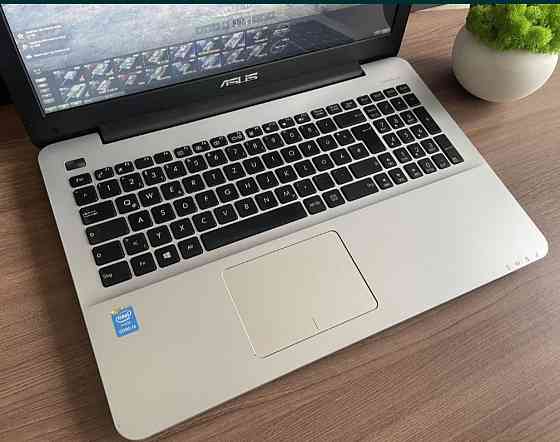 Ноутбук Игровой ASUS / i3- 4010/ RAM8GB/ HHD500Gb./ GeForce 820 2Gb. Киев