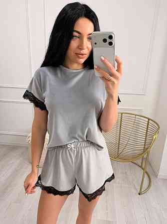 Жіноча піжама-двійка з велюру з мереживом Сірий Одеса