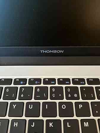 Ноутбук Thomson, новый. Киев
